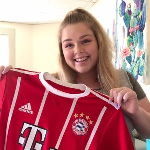 Meet your Posher, Lindsey